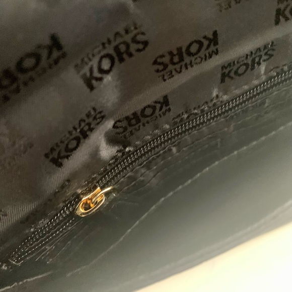 Michael Kors Black Handbag Purse with Gold Chain Strap - Picture 6 of 7